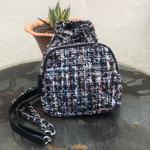 ZARA backpack. 💙 - Picture 2 of 16